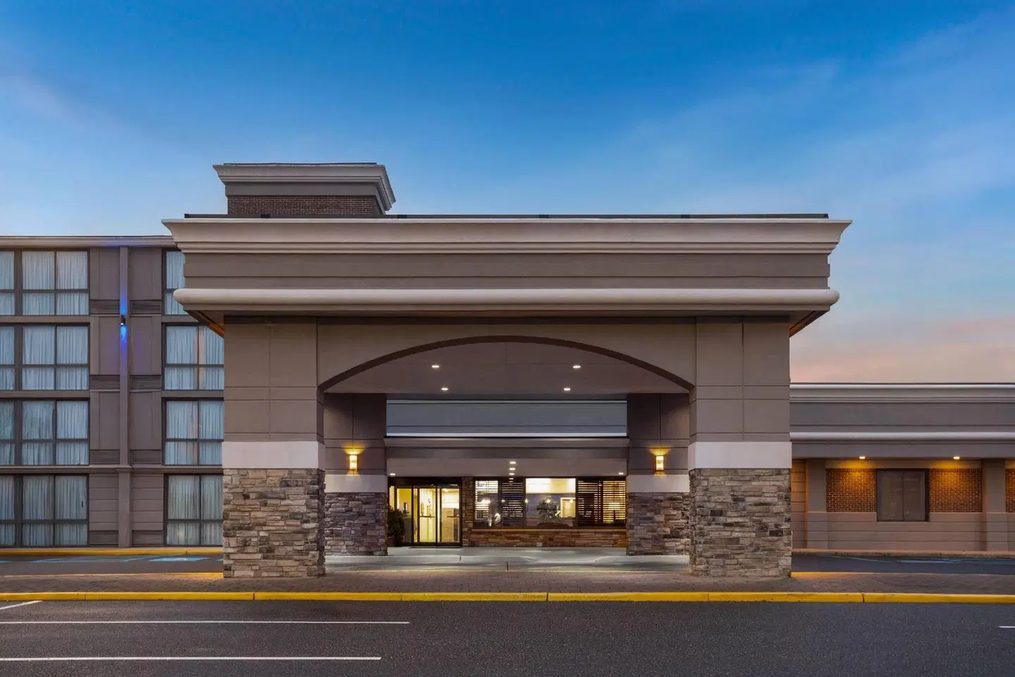 Days Hotel by Wyndham Toms River Jersey Shore EXTERIOR