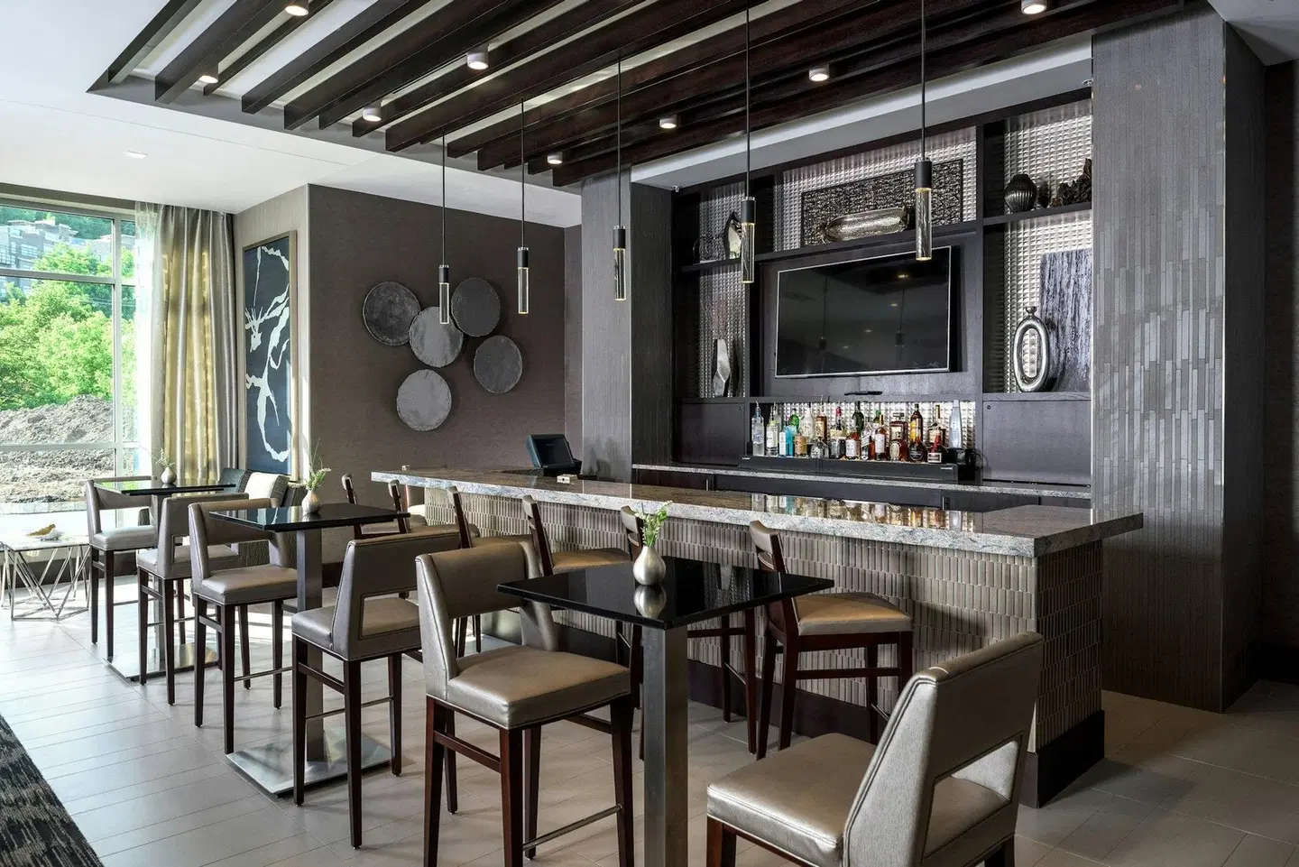 Courtyard by Marriott Edgewater NYC Area Bar