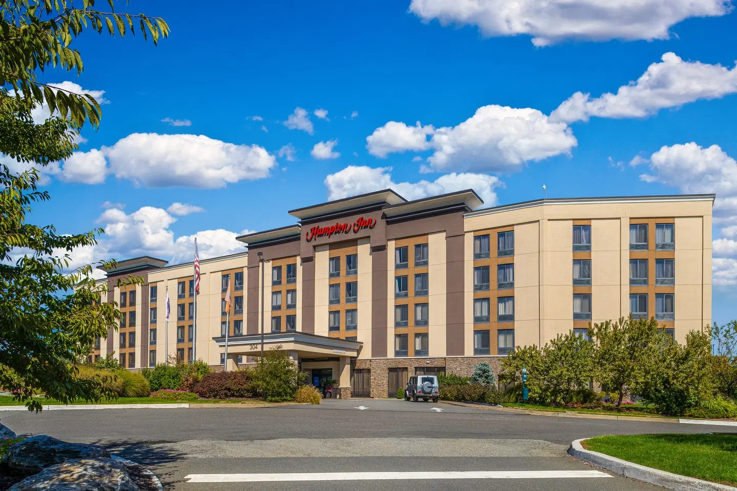 Hampton Inn Carlstadt-At The Meadowlands EXTERIOR
