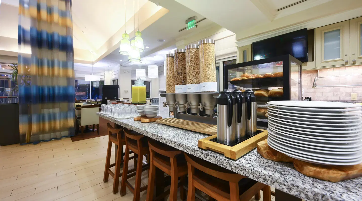 Hilton Garden Inn Secaucus/Meadowlands Bar