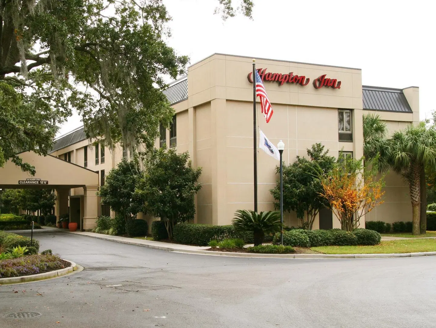 Hampton Inn Beaufort EXTERIOR