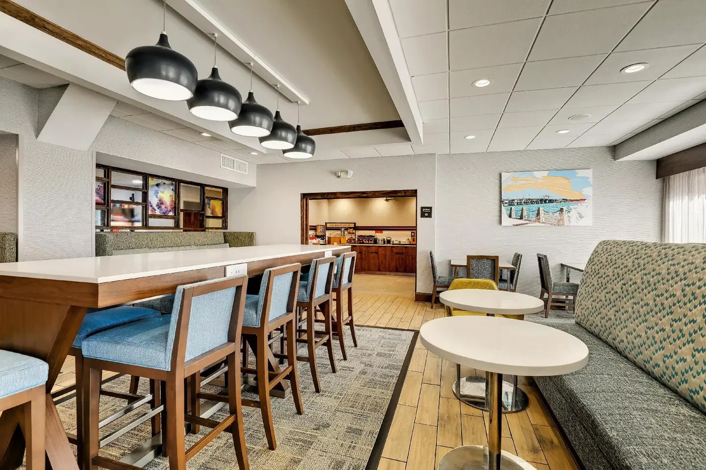 Hampton Inn Beaufort Bar