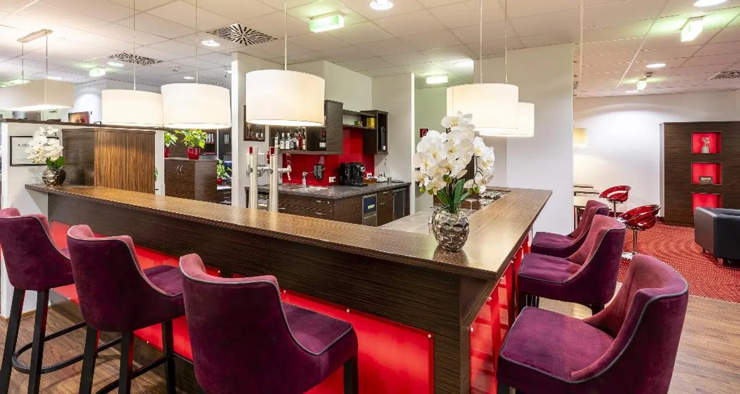 PLAZA INN Amedia Wien Bar