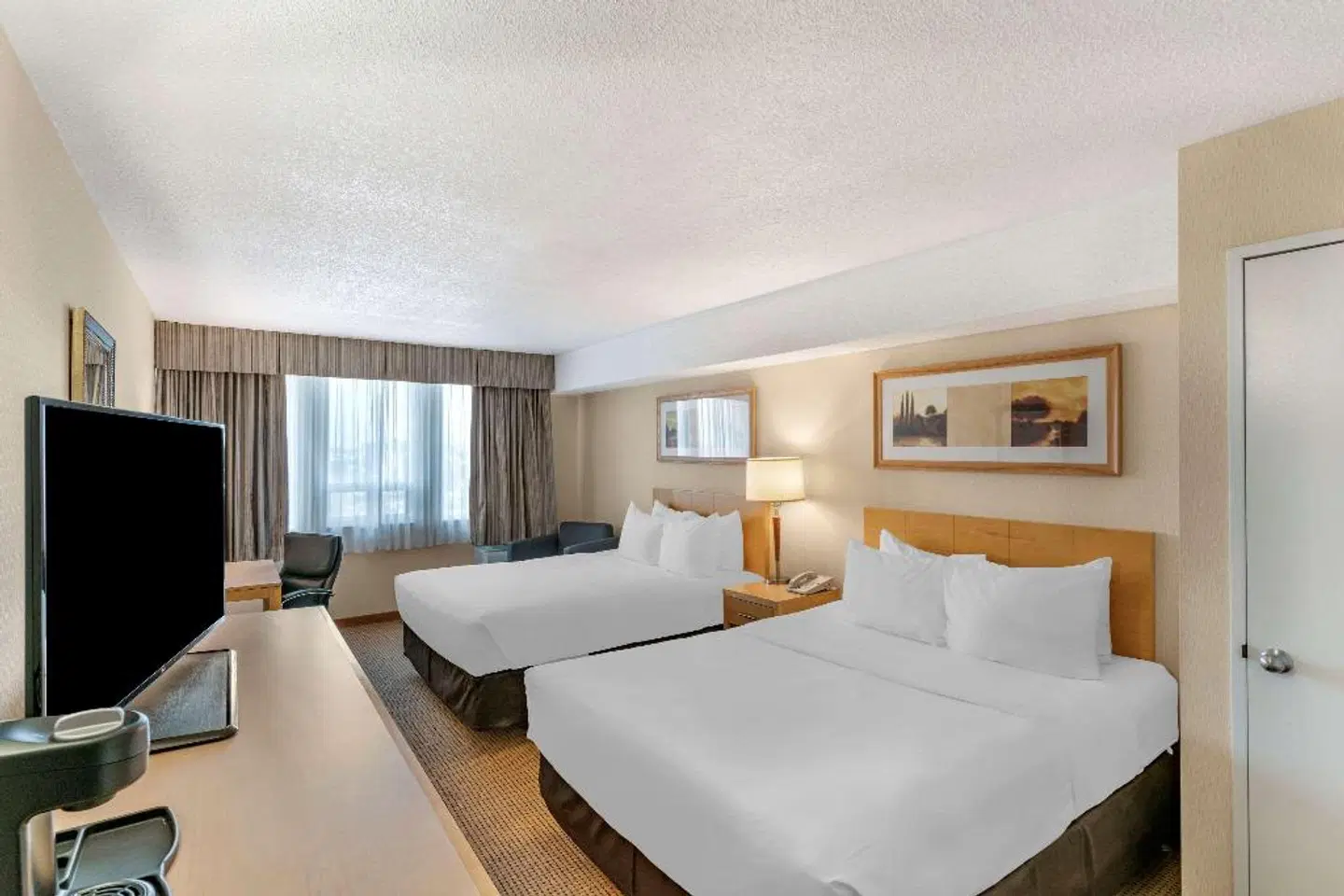 Quality Hotel Montreal East ROOM_EXAMPLE
