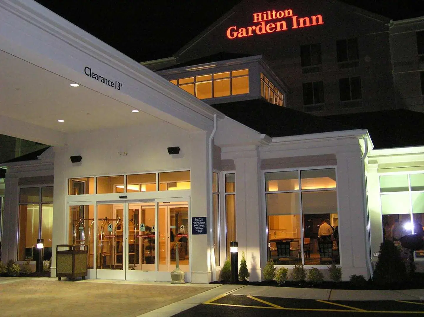 Hilton Garden Inn Ridgefield Park EXTERIOR