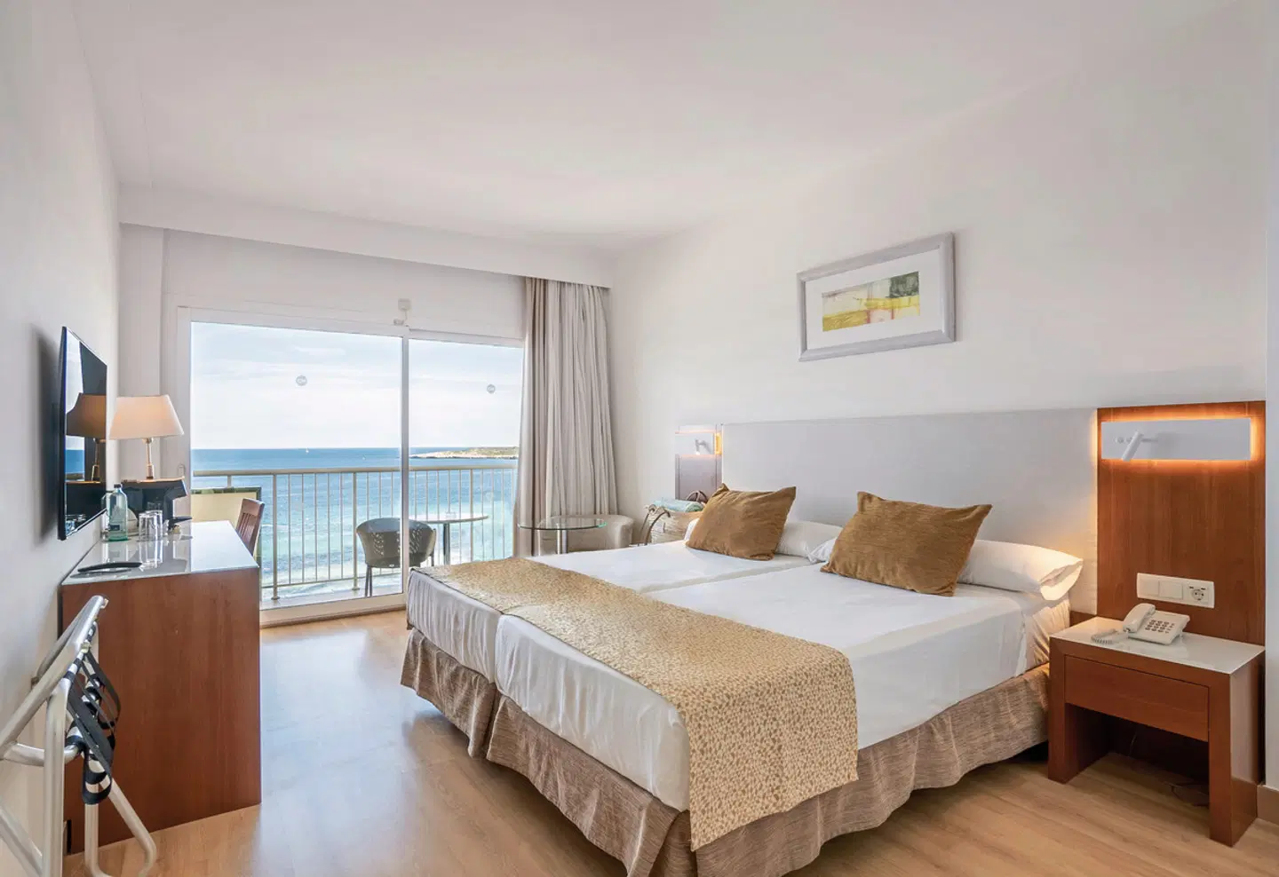 CM Castell de Mar ROOM_EXAMPLE