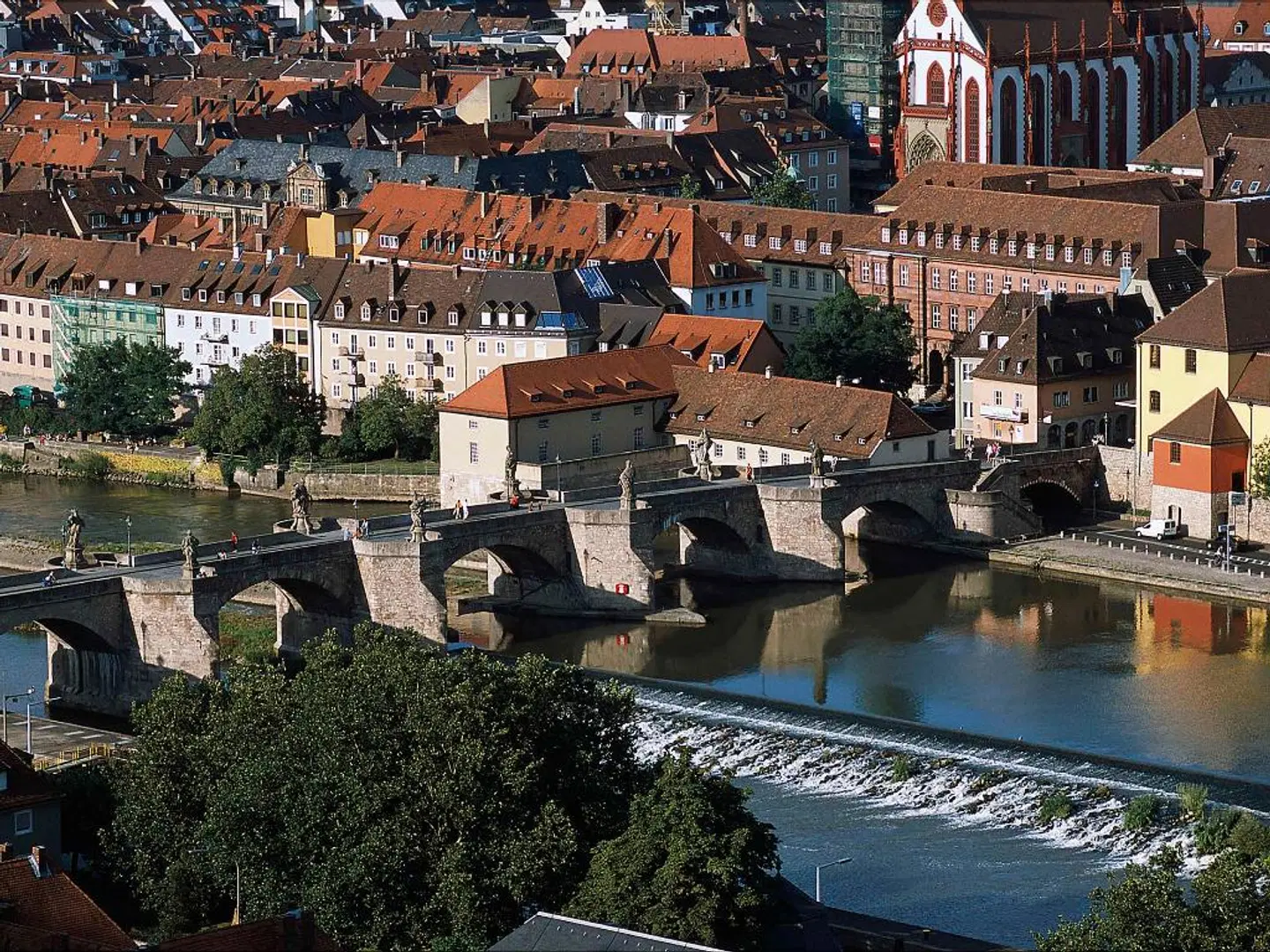 Mercure Wuerzburg am Mainufer Garten