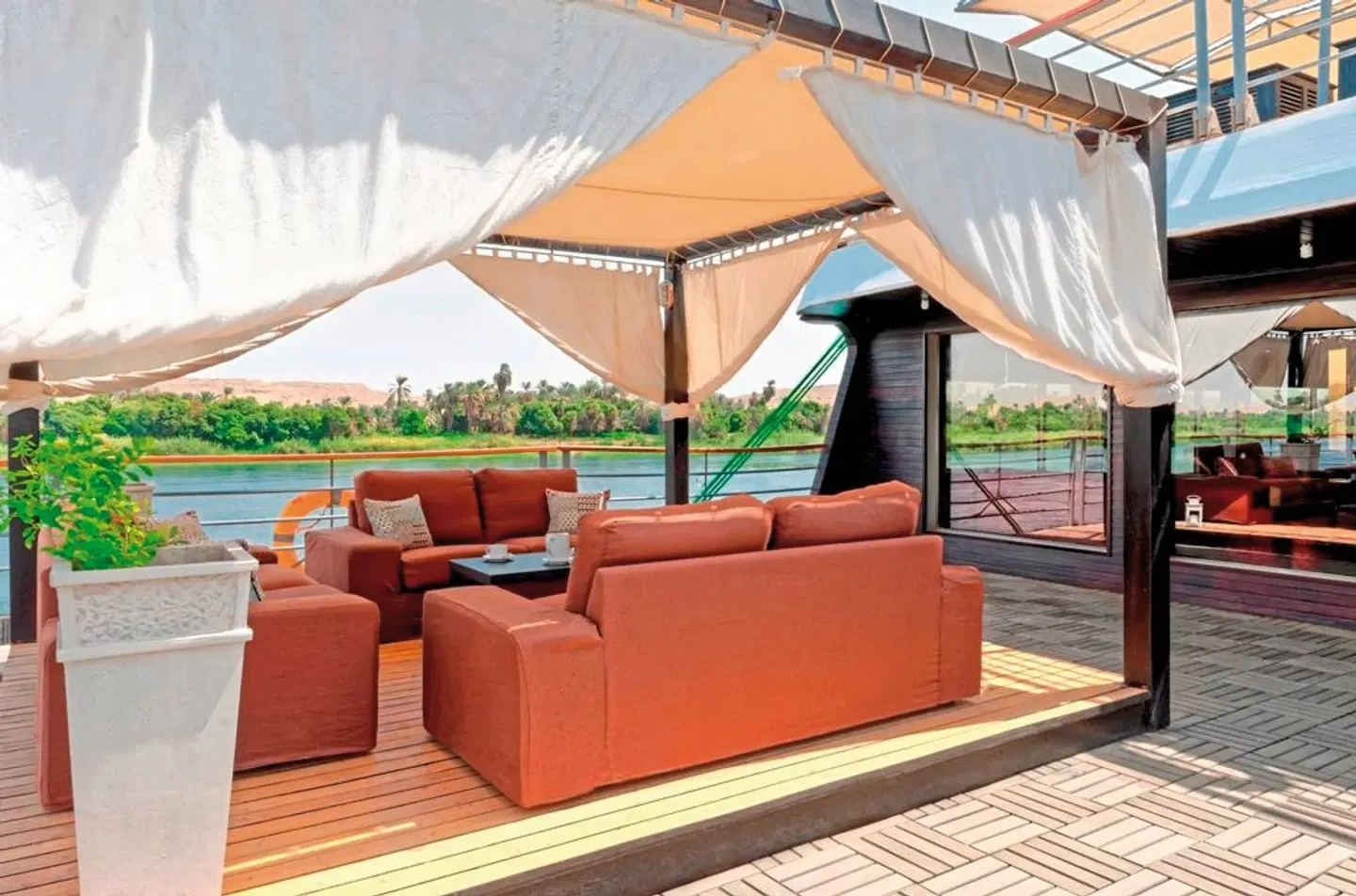 Klassische Nilkreuzfahrt mit MS Nile Premium Terrasse