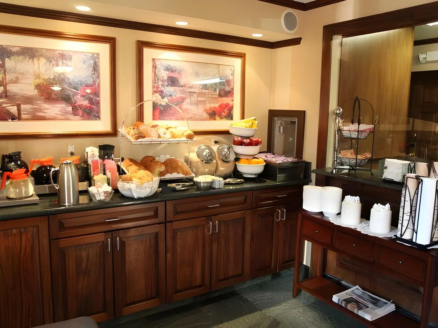 The Holland Hotel Restaurant