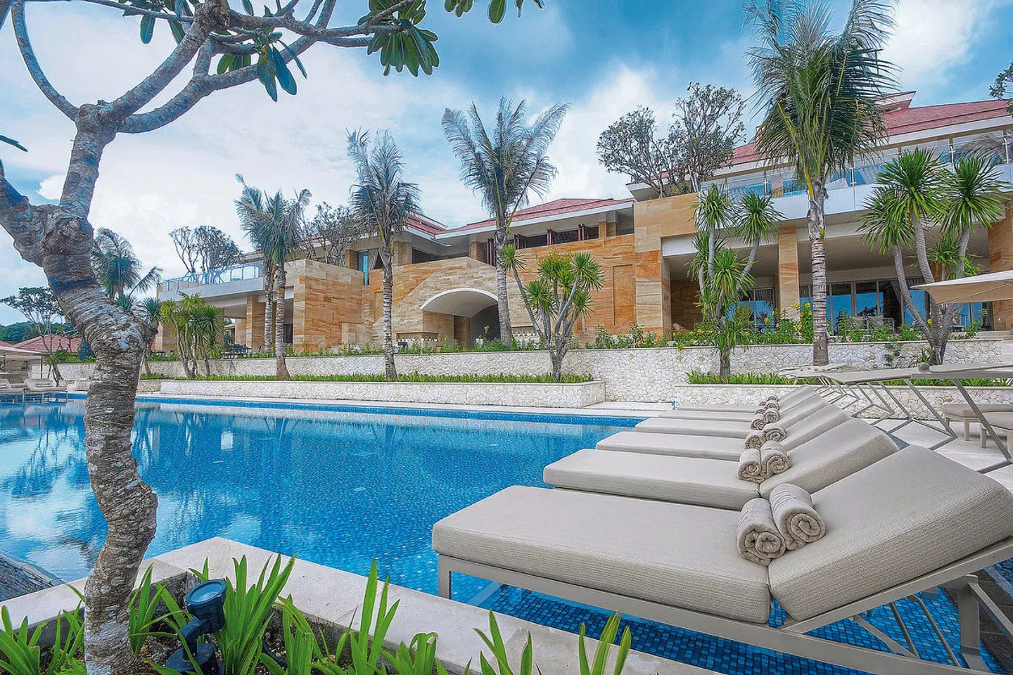 The Mulia, Mulia Resort & Villas Nusa Dua Bali OUTDOOR_POOL