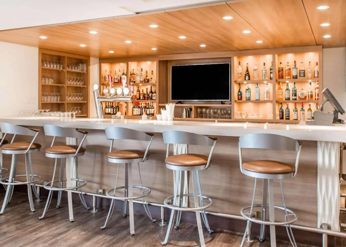 Quality Hotel Dorval Bar