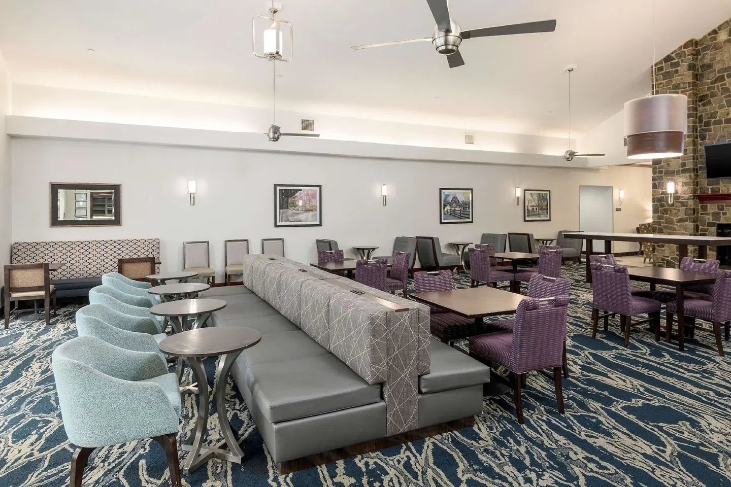 Homewood Suites by Hilton Mount Laurel Bar