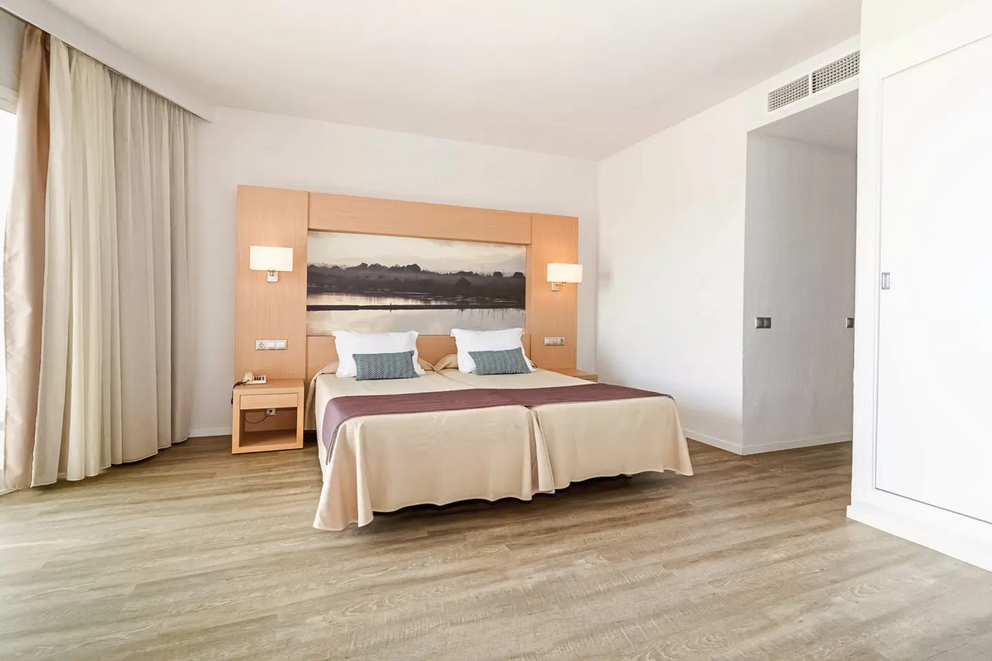 Eix Lagotel Holiday Resort ROOM_EXAMPLE