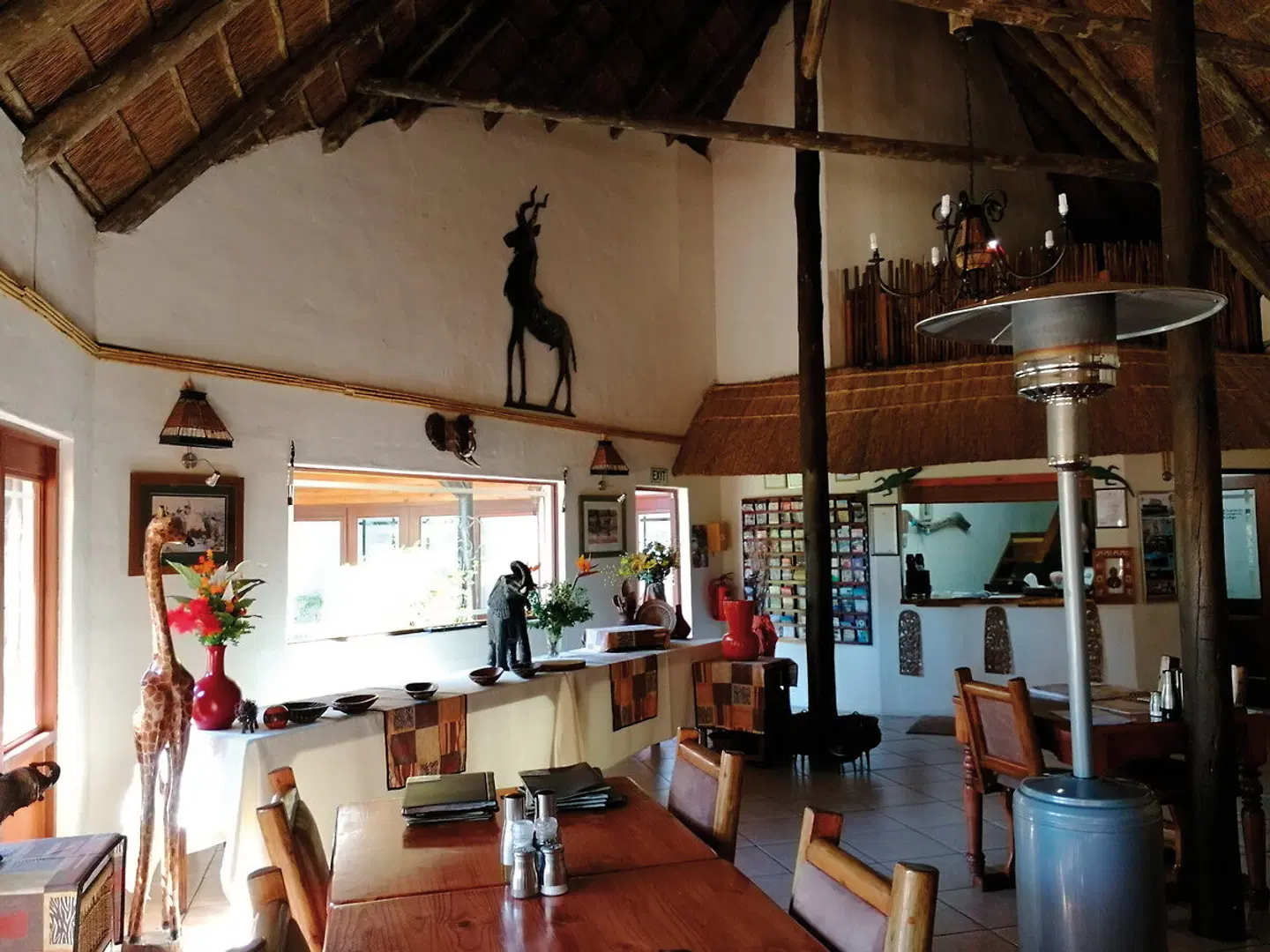 Elephants Footprint Lodge Bar