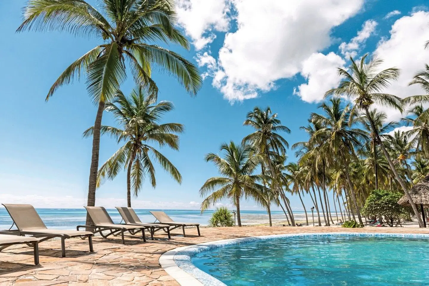 Karafuu Beach Resort & Spa OUTDOOR_POOL