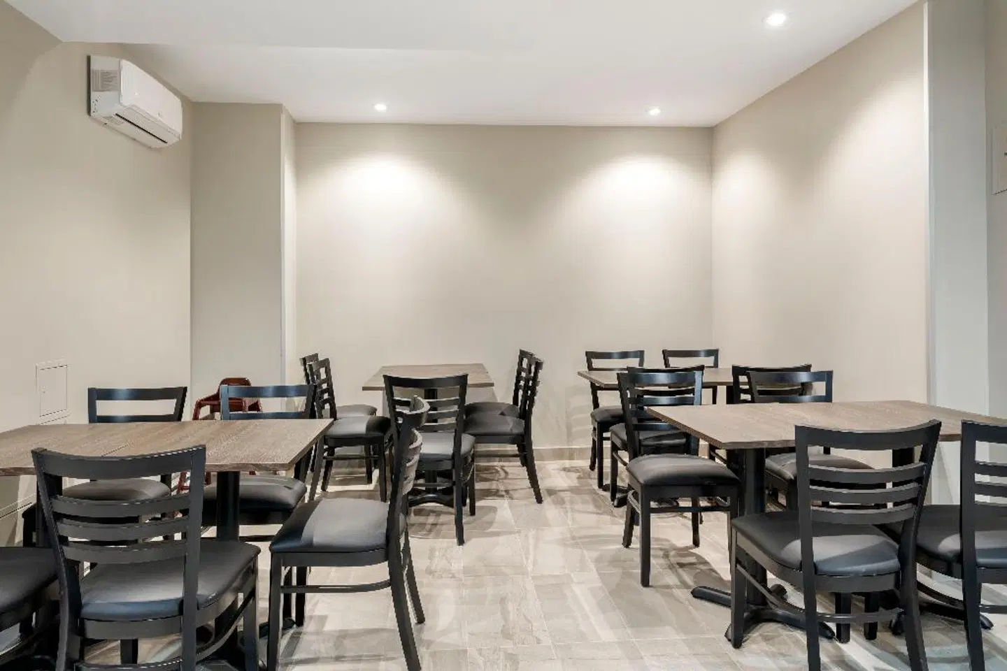 QUALITY INN CENTRE-VILLE Konferenz