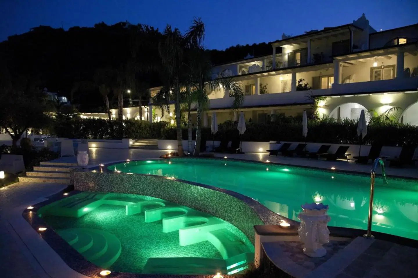 Hotel Mea OUTDOOR_POOL