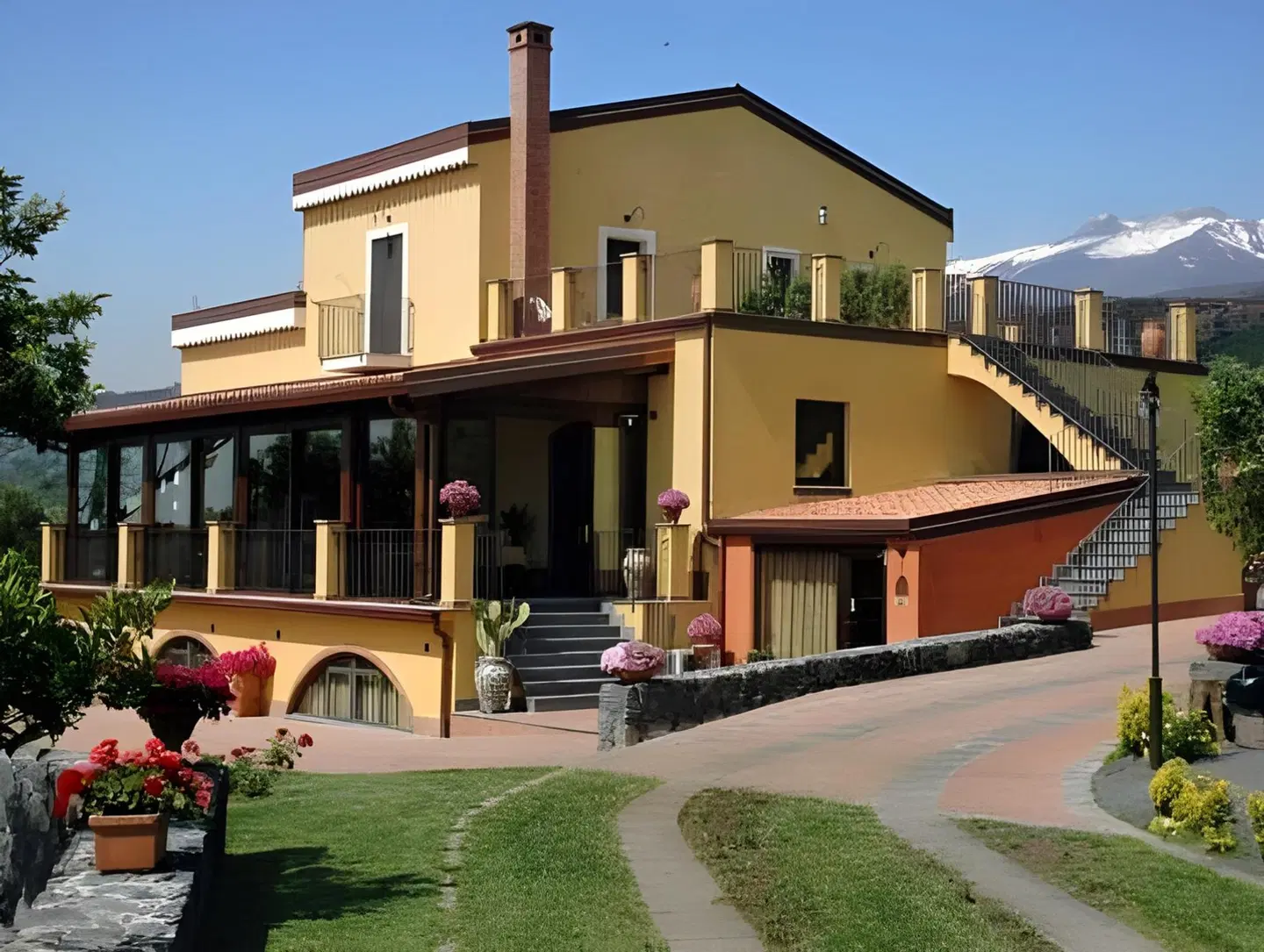 Feudogrande EXTERIOR