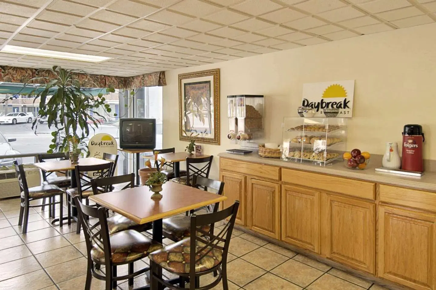 Days Inn by Wyndham Myrtle Beach-Grand Strand Bar