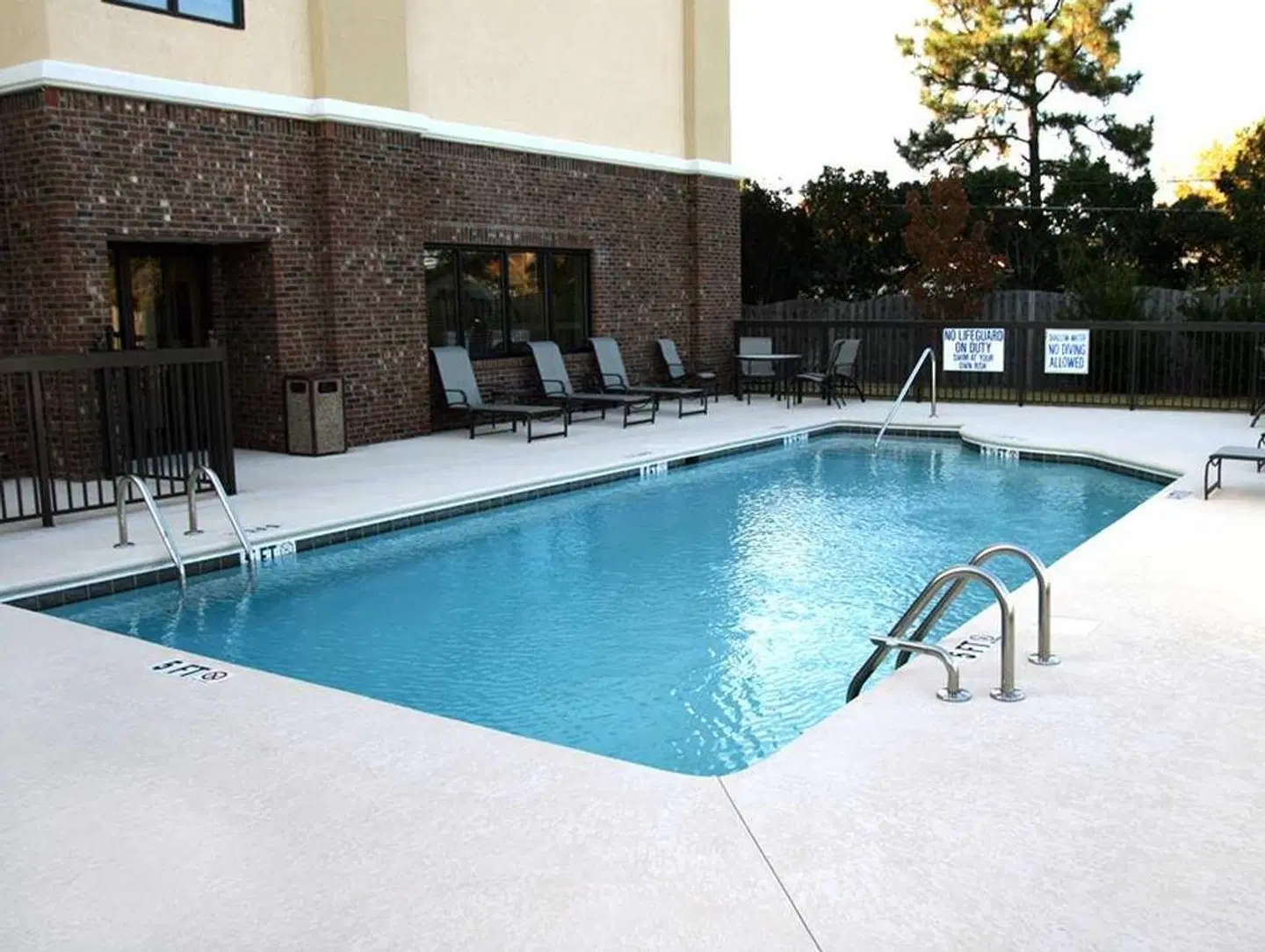 Hampton Inn Columbia I-20-Clemson Road OUTDOOR_POOL