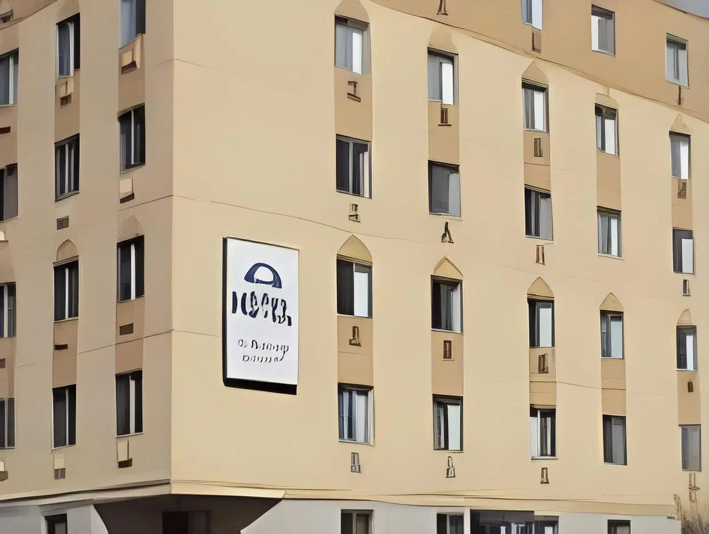 le Roberval EXTERIOR