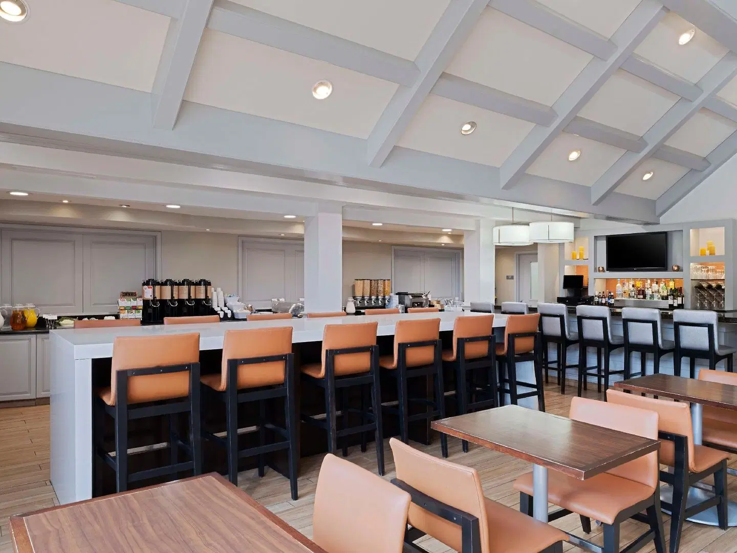 Hyatt House Parsippany-East Bar