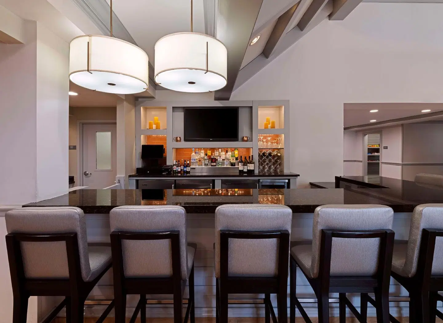 Hyatt House Parsippany-East Bar