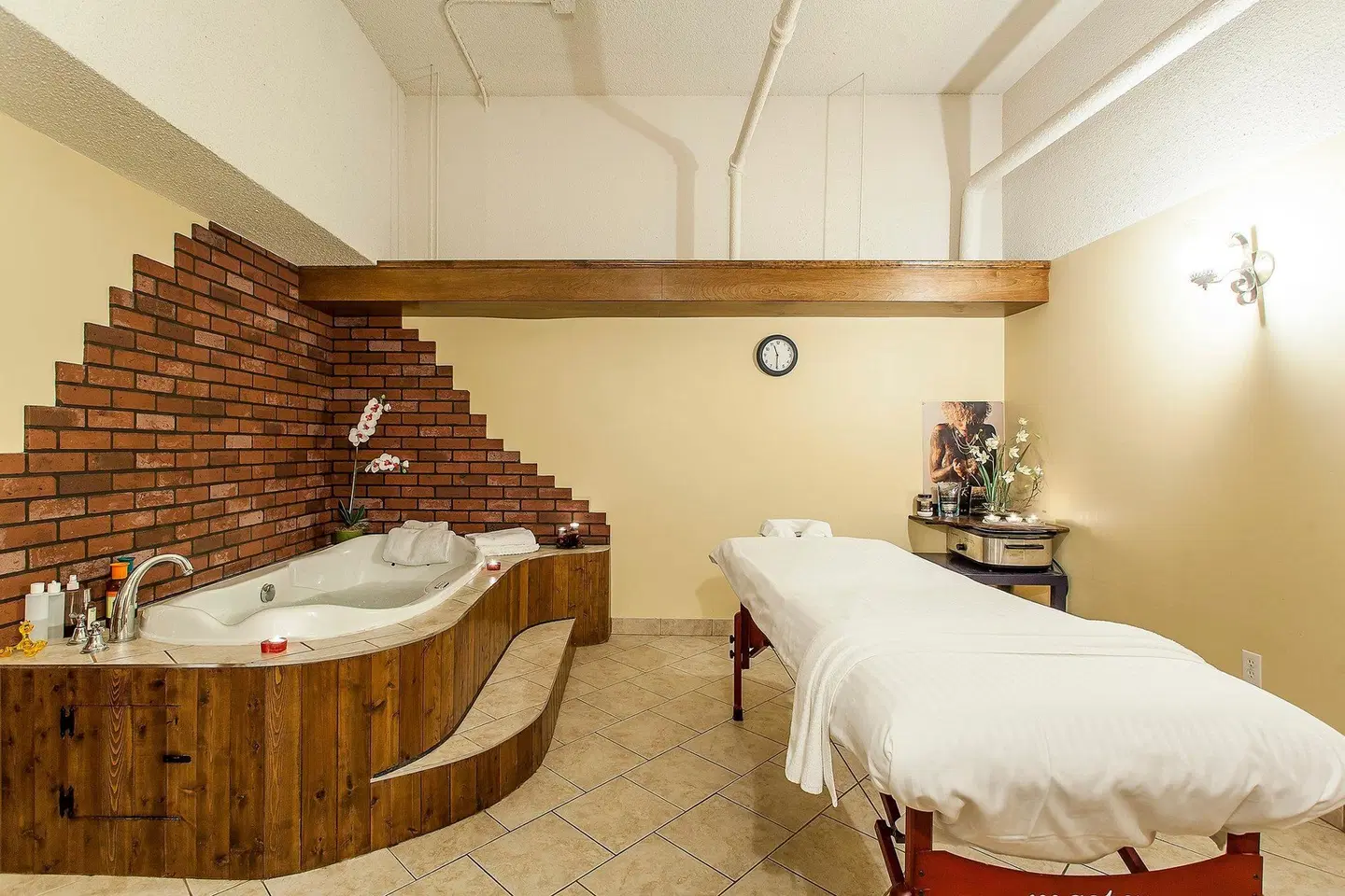 Le Nouvel Hotel & Spa Badezimmer