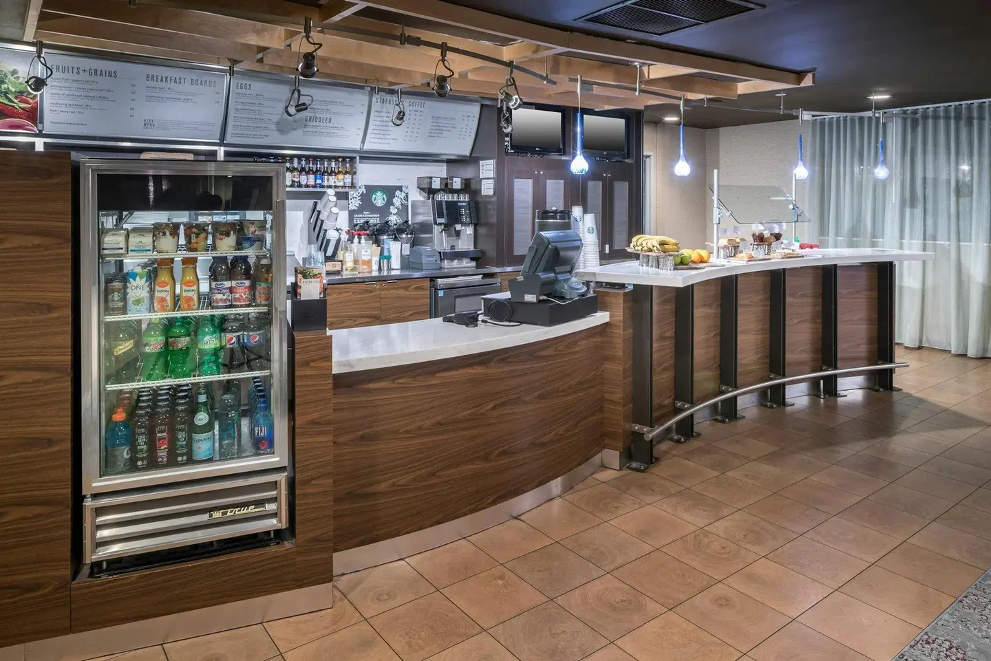 Courtyard by Marriott West Orange Bar