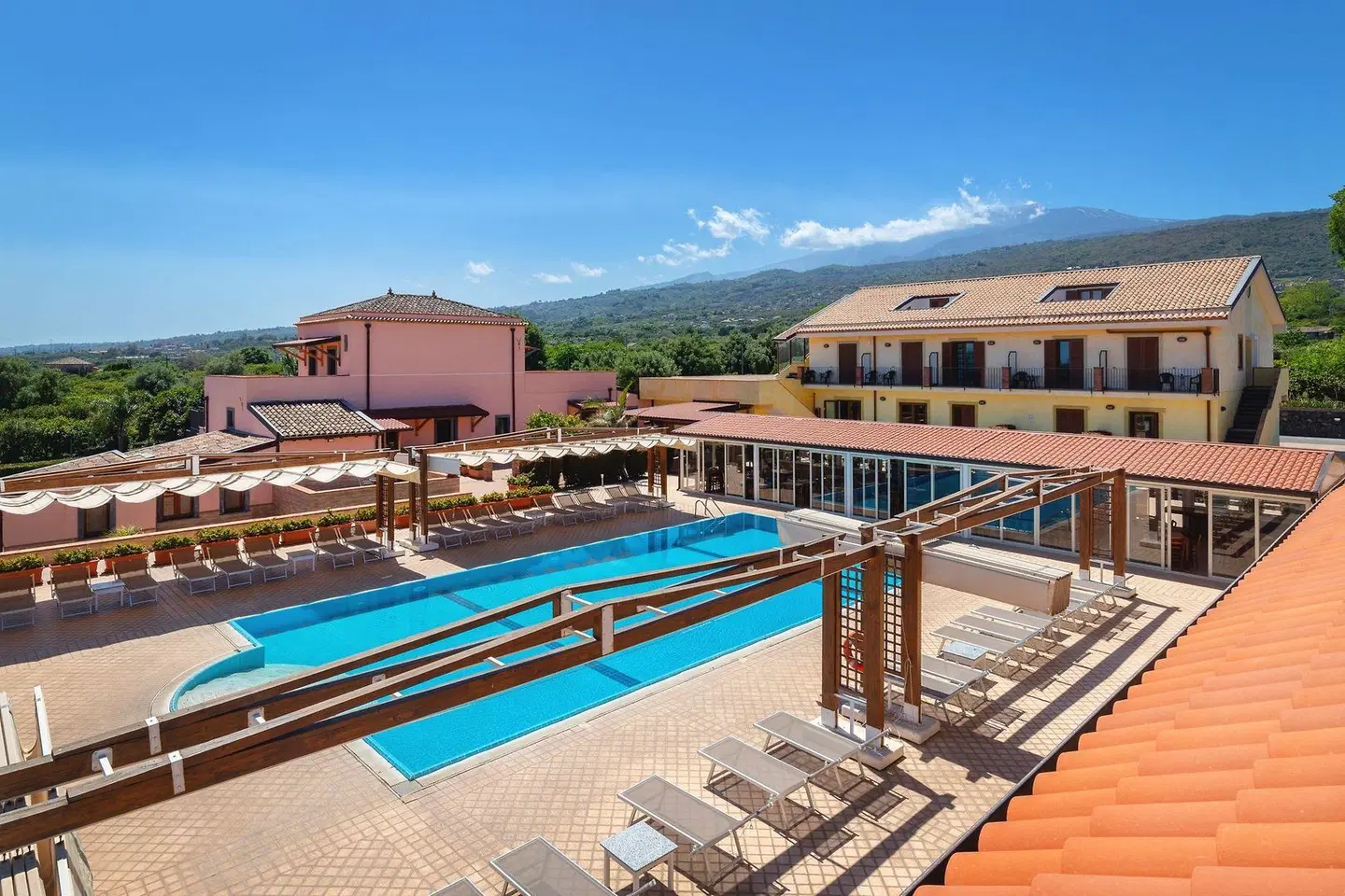 La Terra Dei Sogni OUTDOOR_POOL