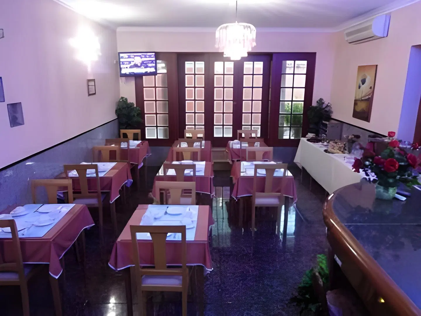 Quasar Restaurant