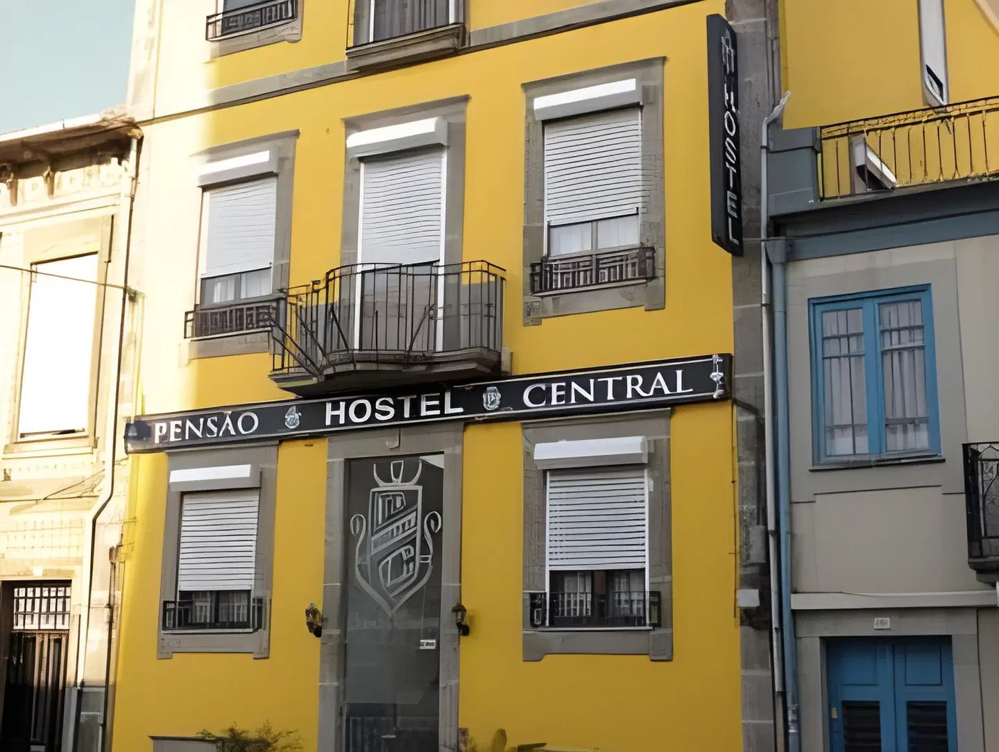 Pensao Central EXTERIOR