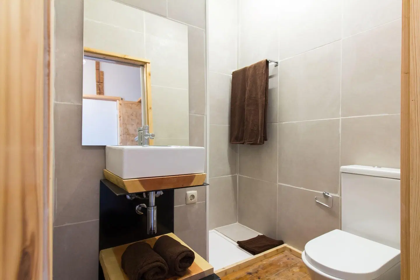Feel At Home Guest House Badezimmer
