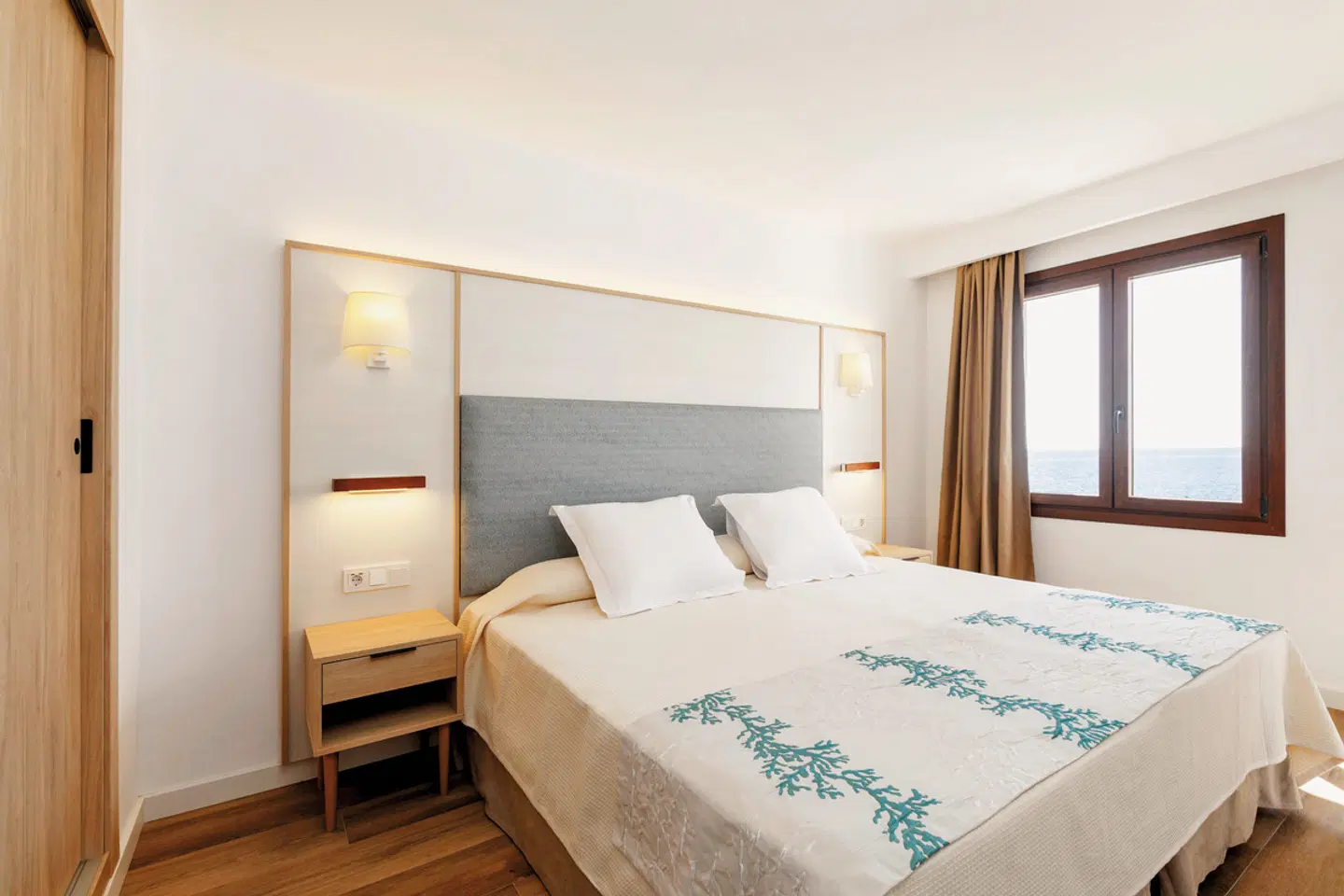 Alua Suites Las Rocas ROOM_EXAMPLE