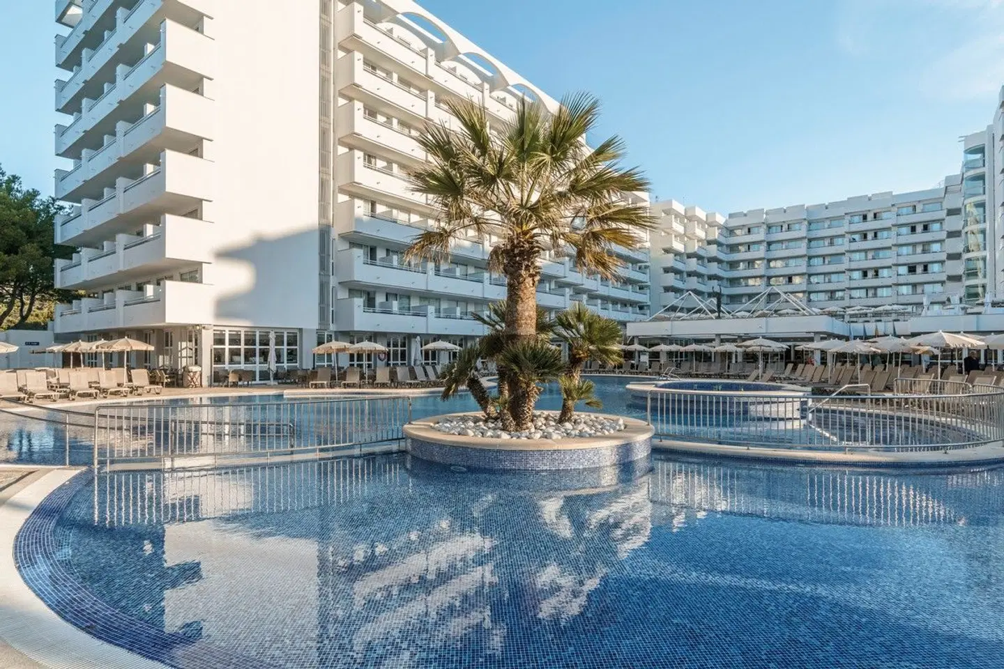 Alua Gran Camp de Mar OUTDOOR_POOL