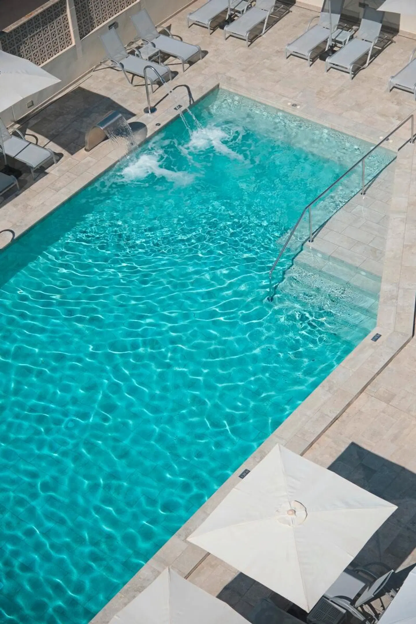 BQ Apolo OUTDOOR_POOL