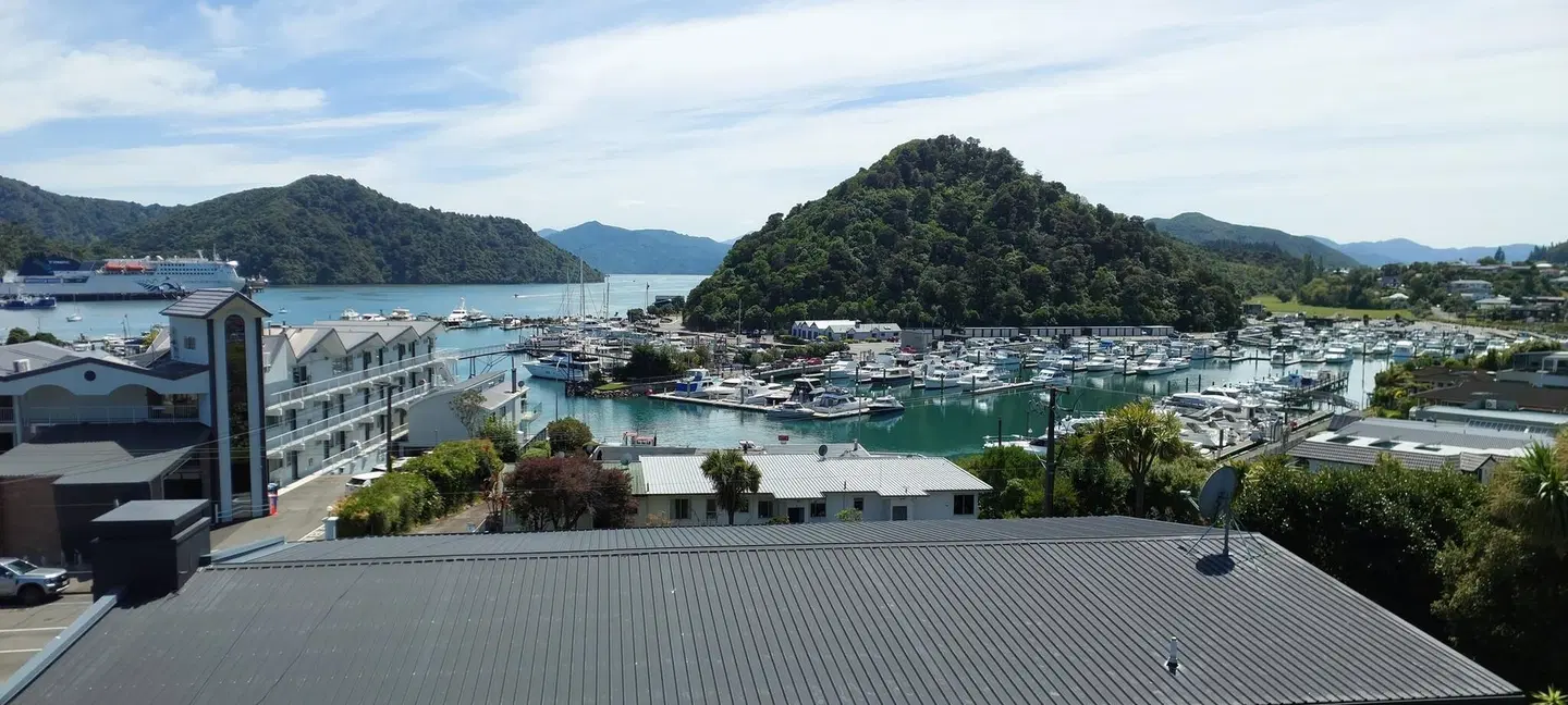 Harbour View Motel LANDSCAPE