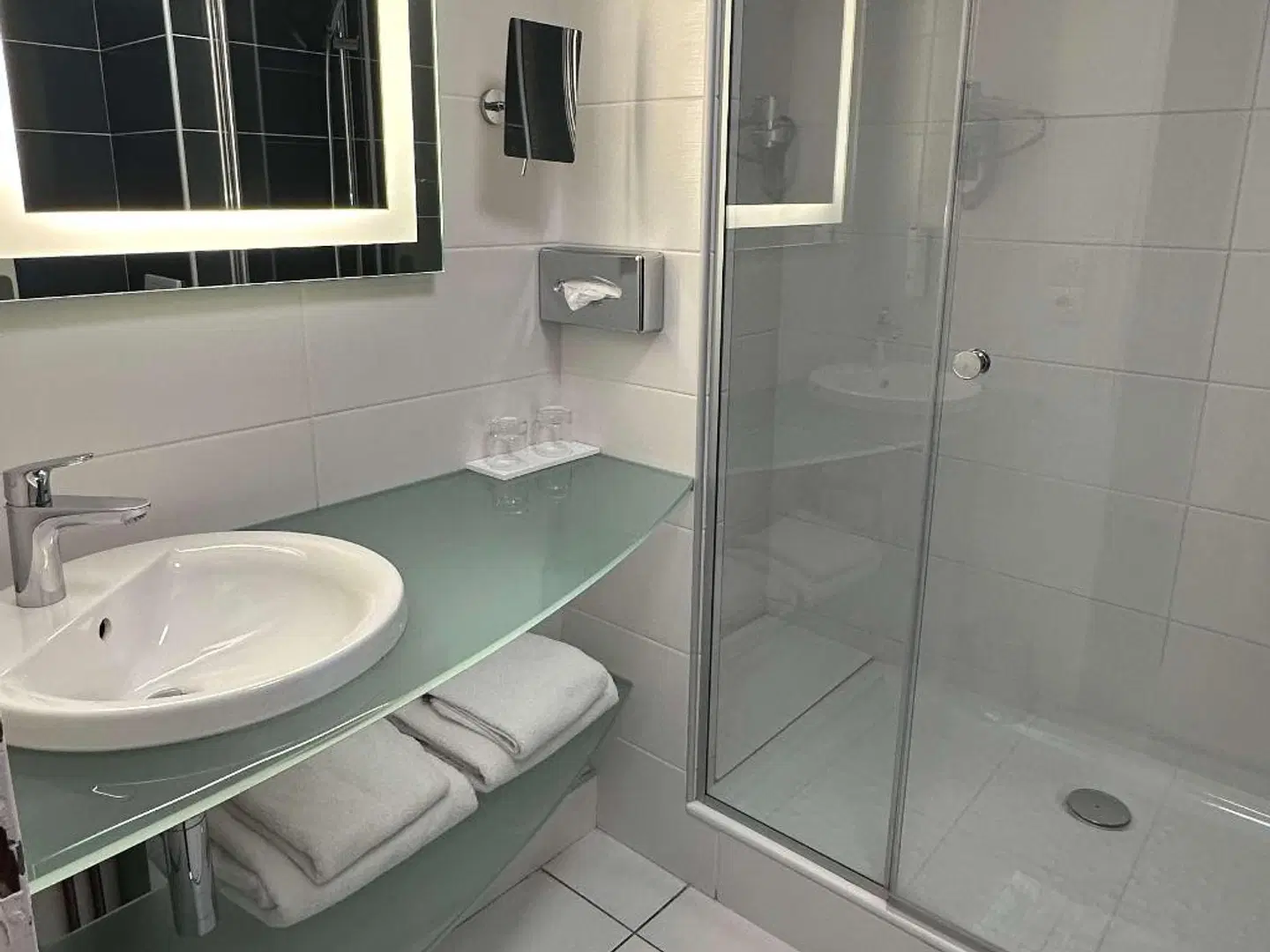 Hotel Saphir Badezimmer