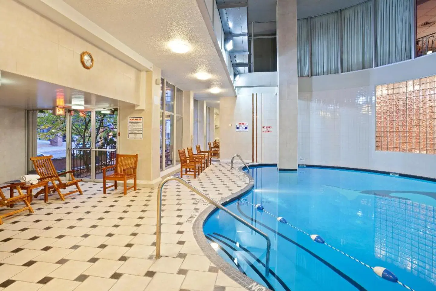 Holiday Inn Vancouver Downtown & Suites HEALTH_BEAUTY