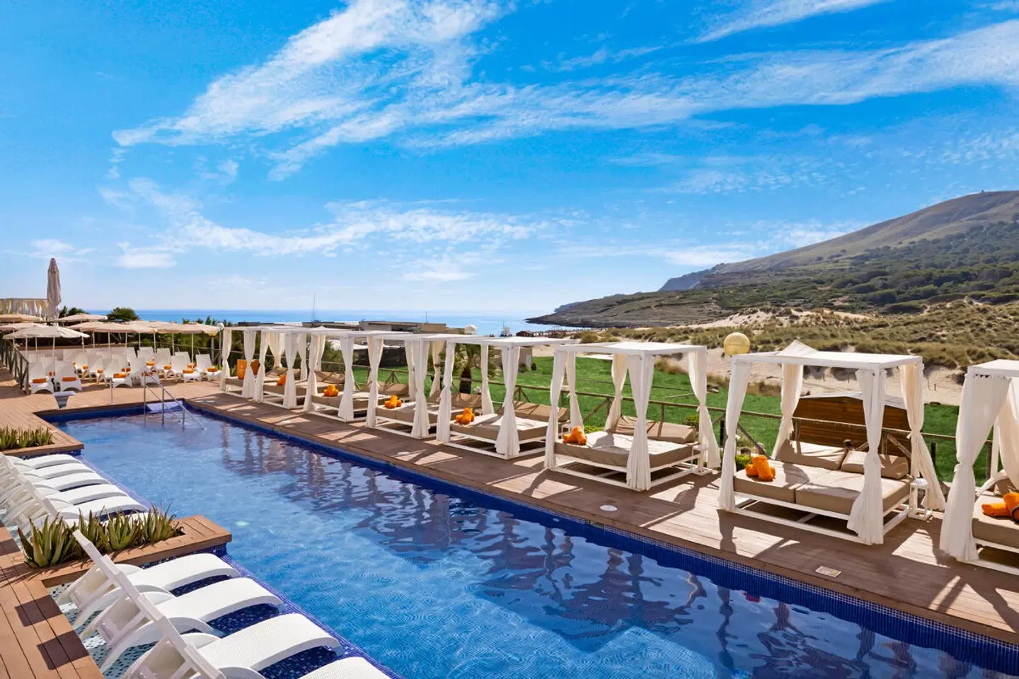 VIVA Cala Mesquida Resort & Spa OUTDOOR_POOL