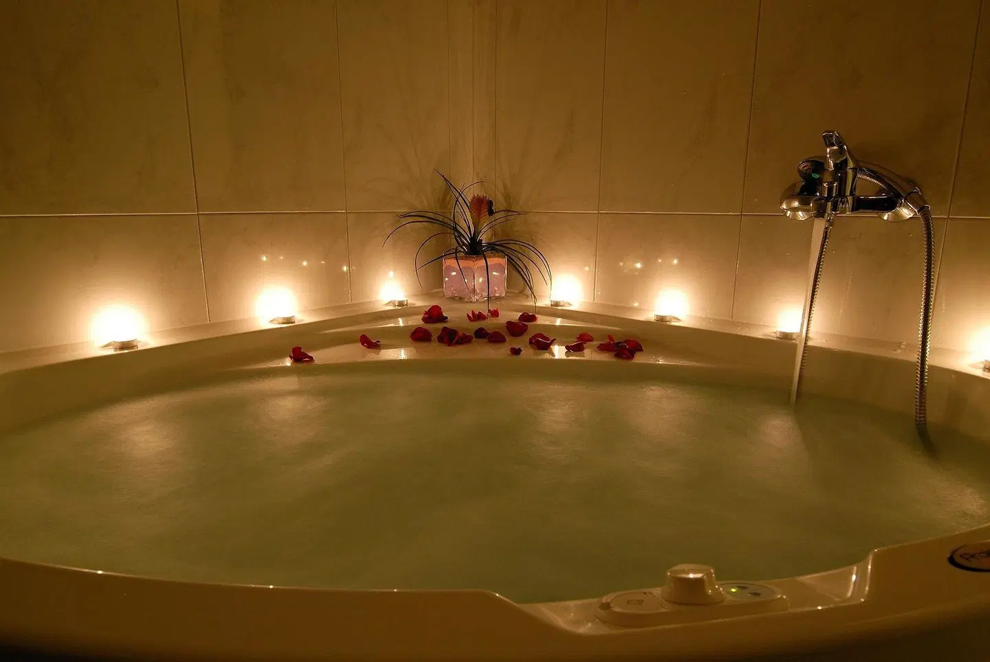 Athens Atrium HEALTH_BEAUTY