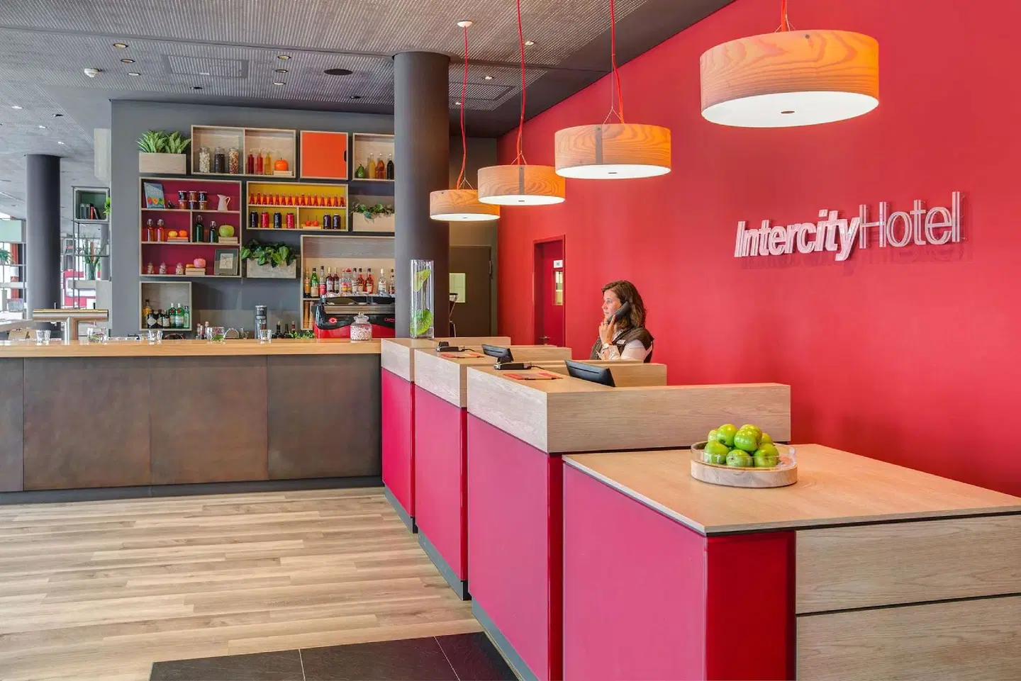 IntercityHotel Duisburg Bar