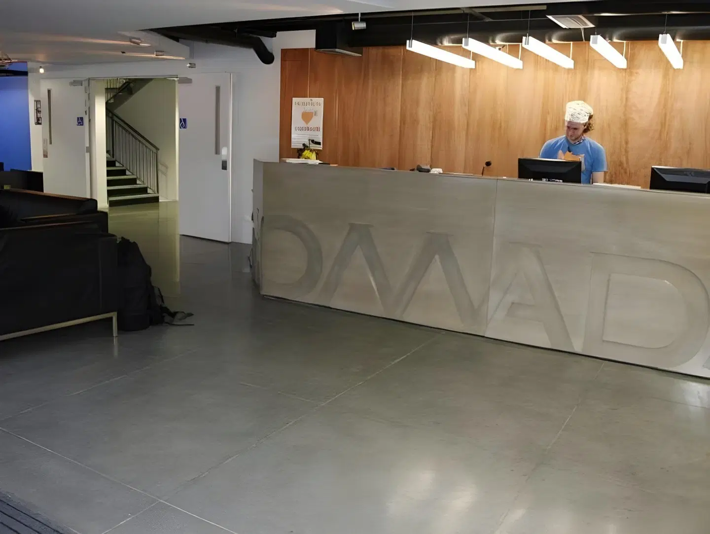 Nomads Queenstown Backpackers LOUNGE_LOBBY