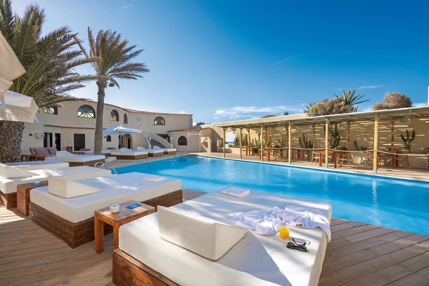 Playa Surf CBbC Hotel OUTDOOR_POOL