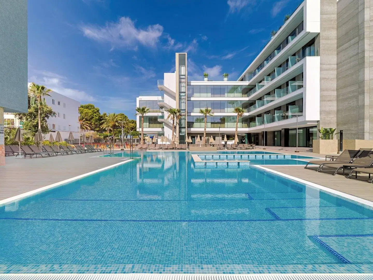 H10 Casa del Mar OUTDOOR_POOL
