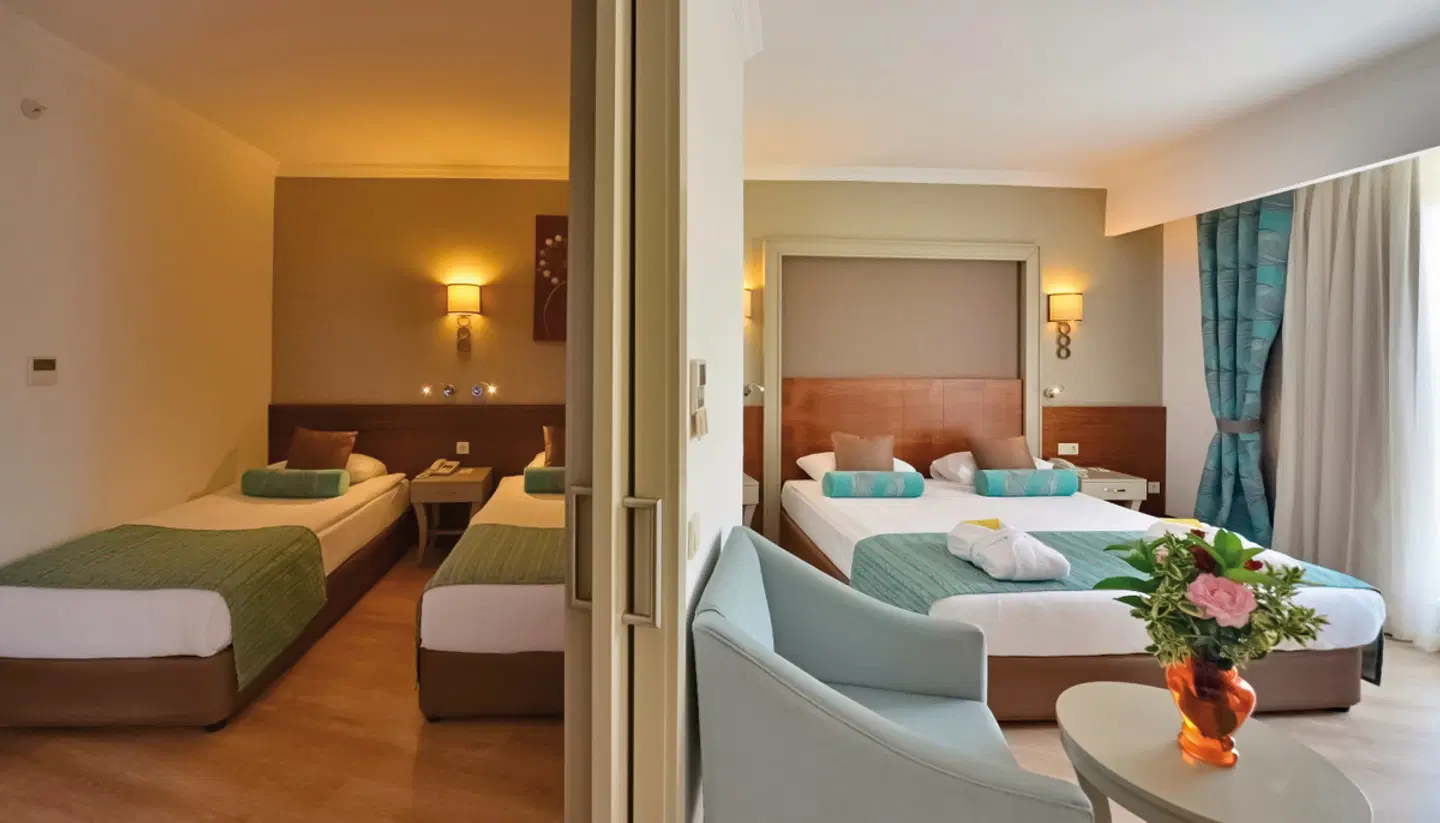 Side Crown Palace ROOM_EXAMPLE