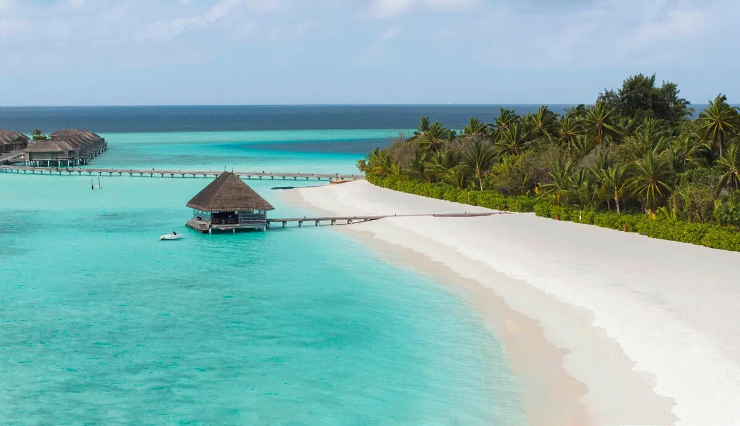 Constance Moofushi Maldives Strand