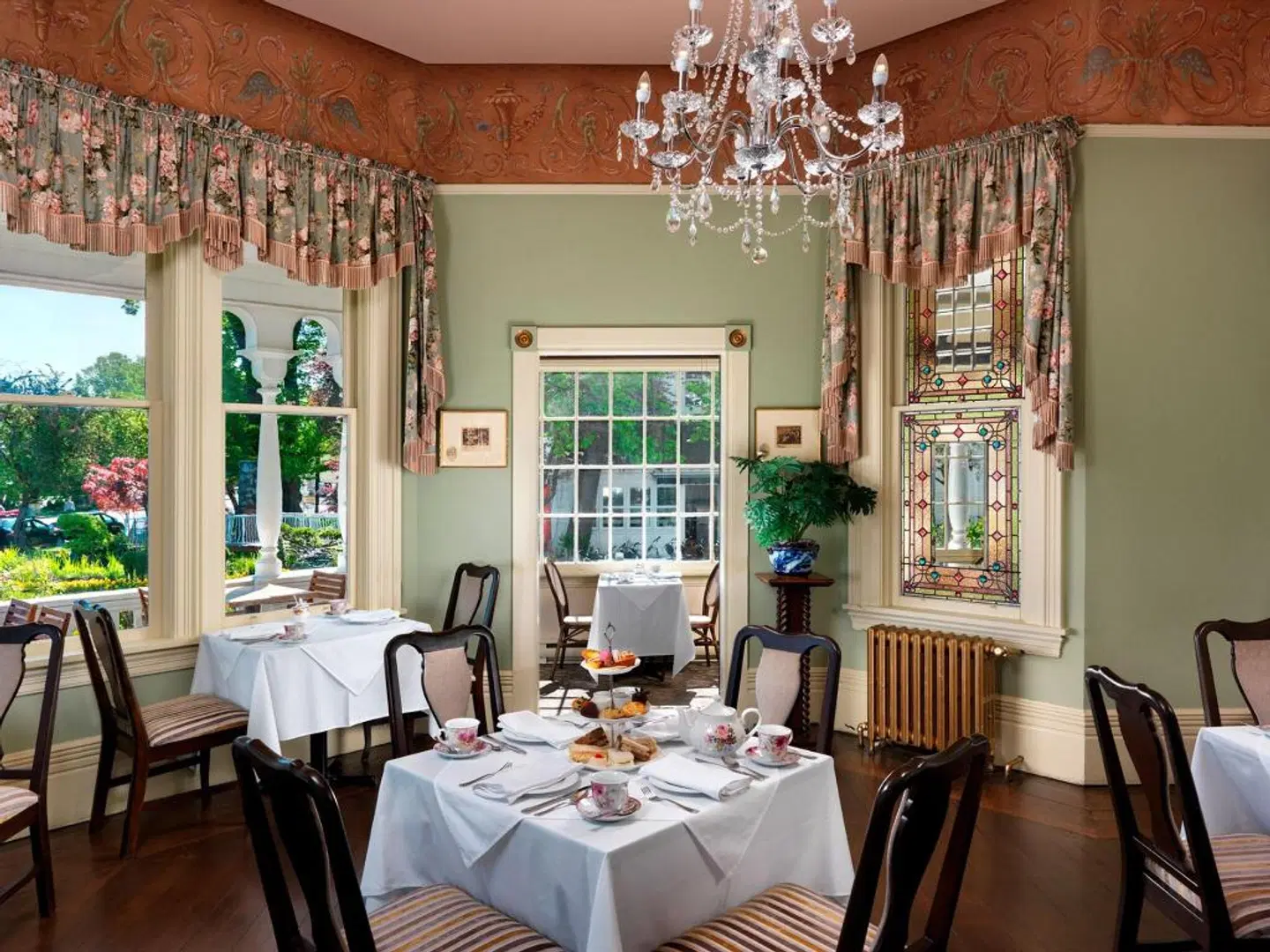 Huntingdon Manor Hotel Restaurant