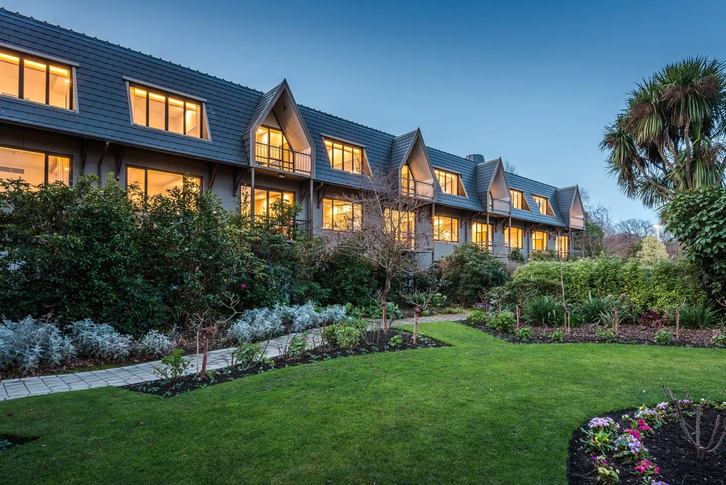 Chateau on the Park - Christchurch, a DoubleTree by Hilton EXTERIOR