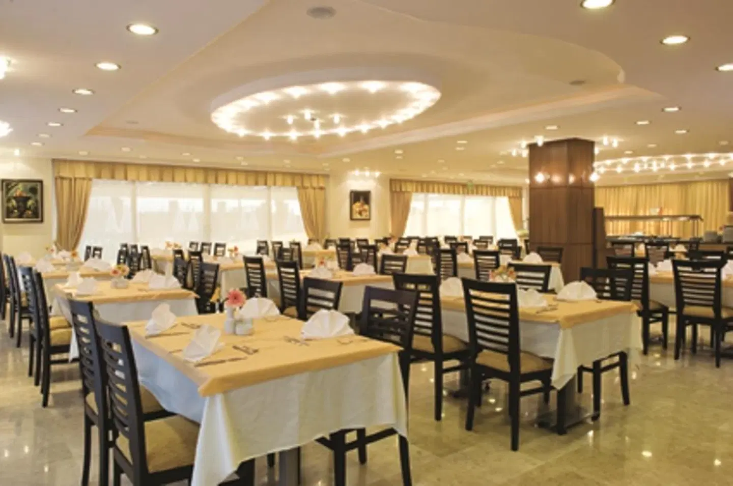 Arsi Blue Beach Hotel Restaurant